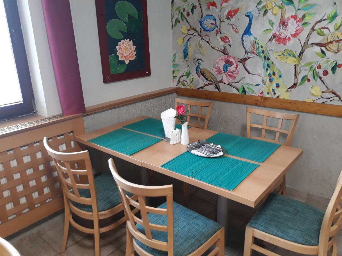 Penzion Fantasy - Restaurant ลิปนิค นาด เบชวู ภายนอก รูปภาพ